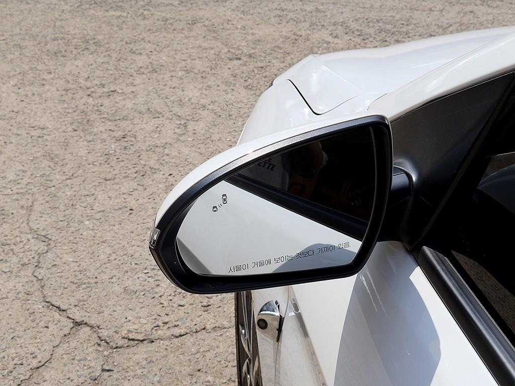 HYUNDAI Avante 2019 Blanco - Importación desde Corea - HF Imports Iquique - Foto 18