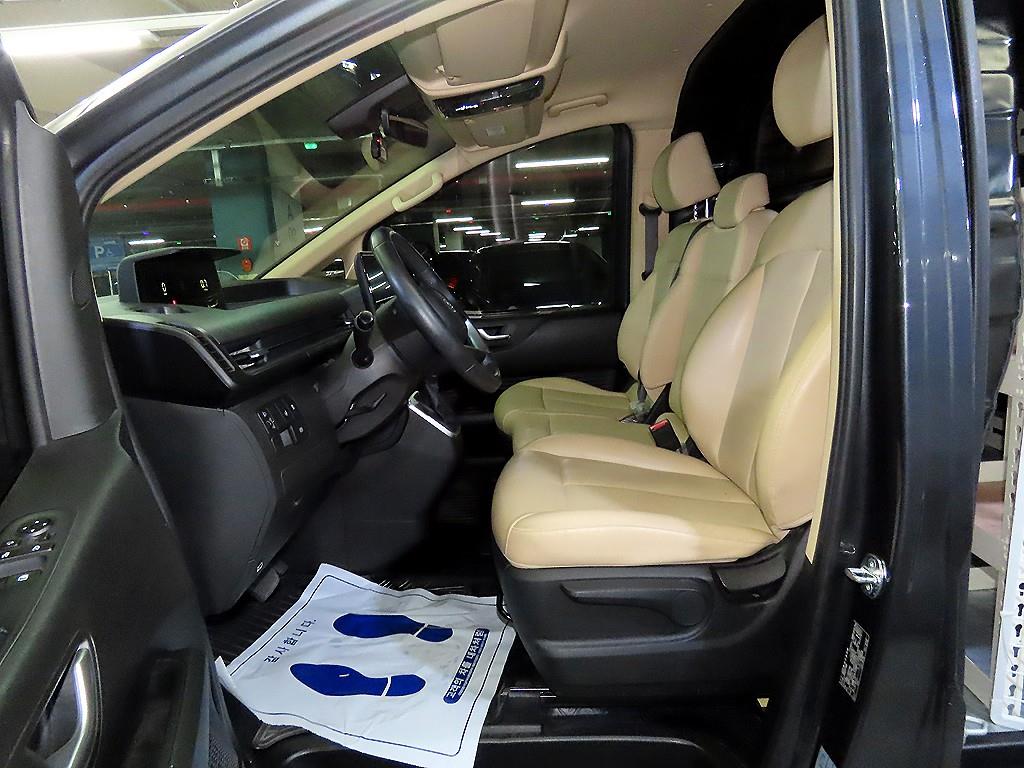 HYUNDAI Staria - Vista 7
