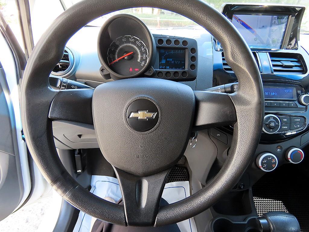Chevrolet Spark - Vista 10