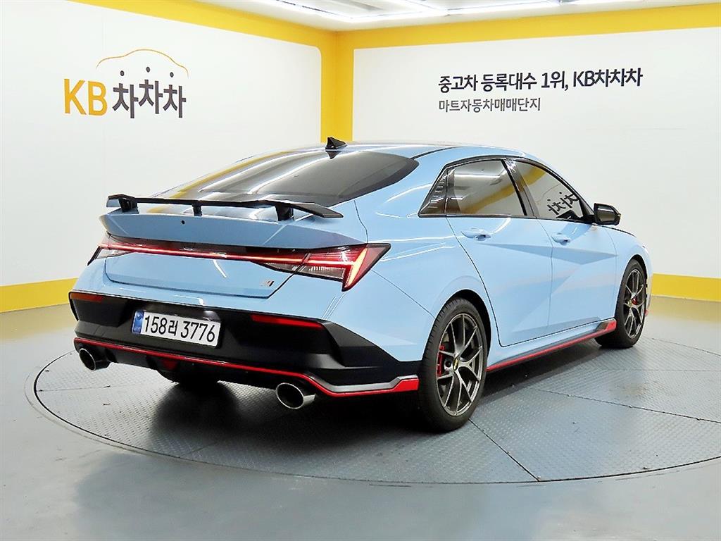 HYUNDAI Avante - Vista 4