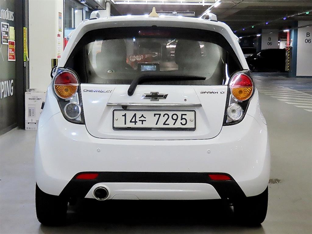 Chevrolet Spark - Vista 5