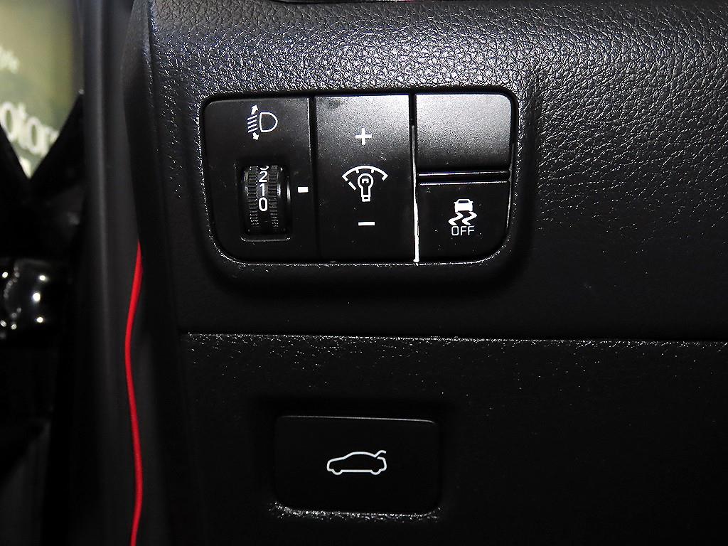 KIA K5 2025 Negro - Importación desde Corea - HF Imports Iquique - Foto 17