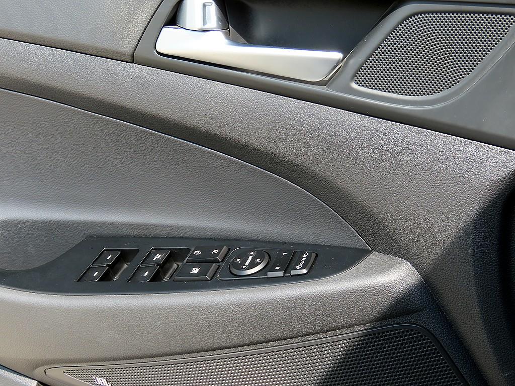 HYUNDAI Tucson - Vista 11