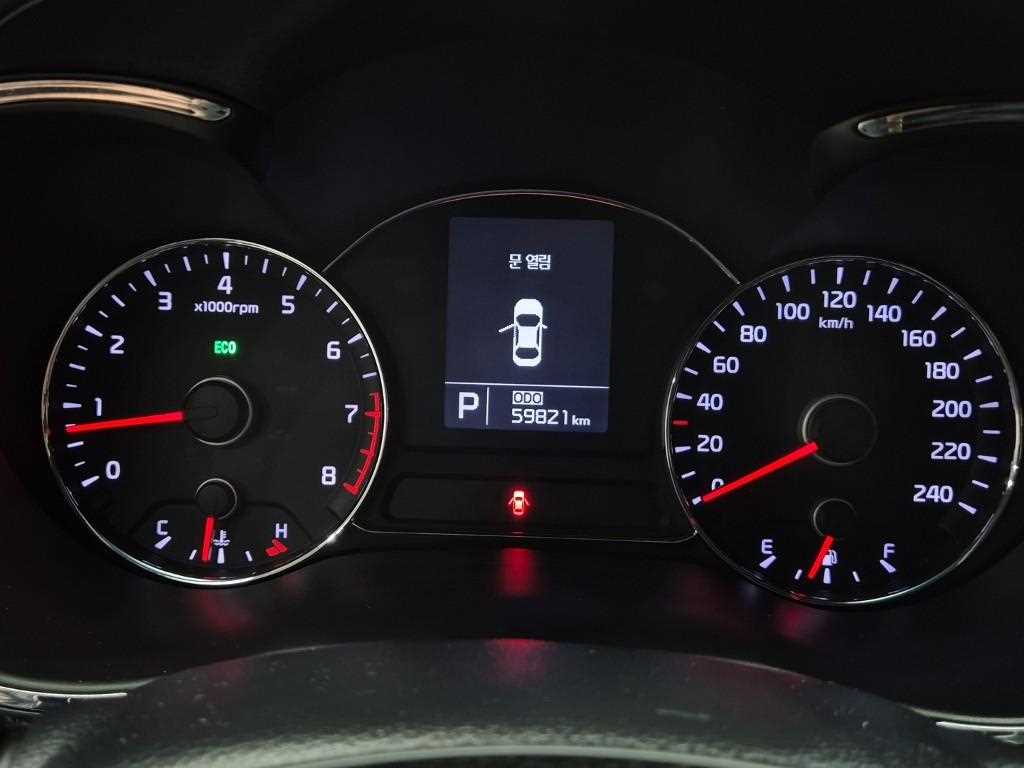 KIA K3 - Vista 8