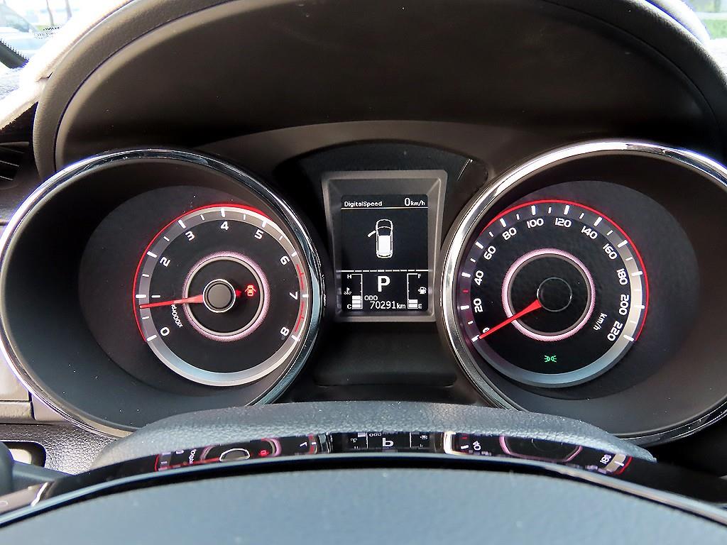 Ssangyong Tivoli - Vista 11