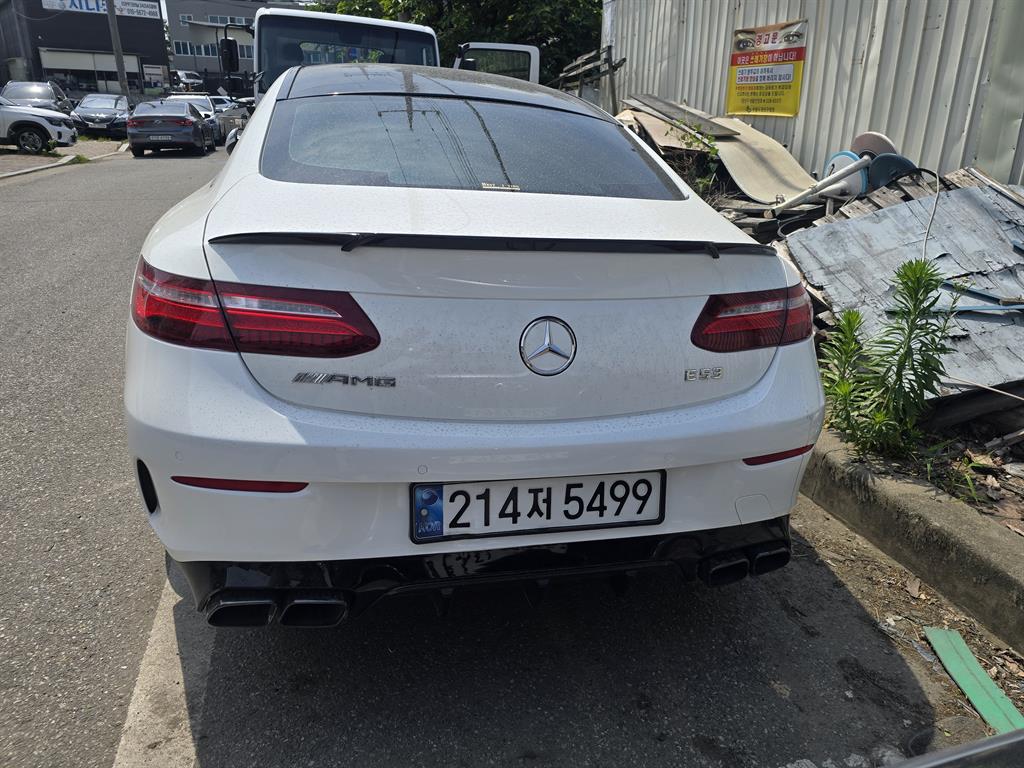 Mercedes Benz E class - Vista 5