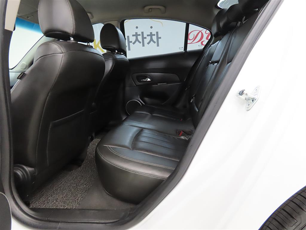 Chevrolet Cruise - Vista 8