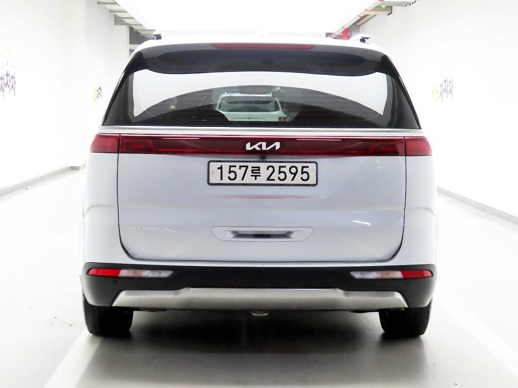 KIA Carnival - Vista 3