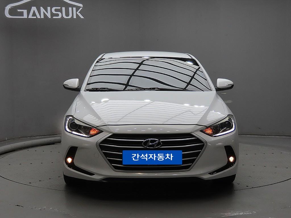 HYUNDAI Avante 2016 Blanco - Importación desde Corea - HF Imports Iquique - Foto 1