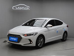 HYUNDAI Avante - Vista 4