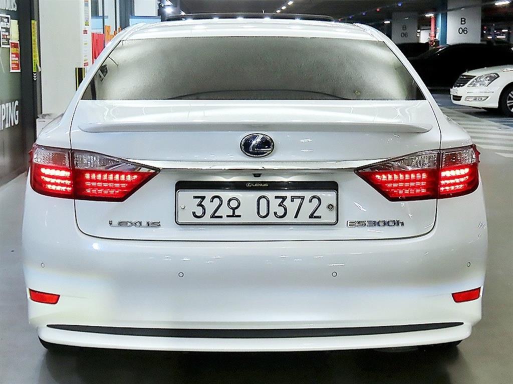 Lexus ES - Vista 5