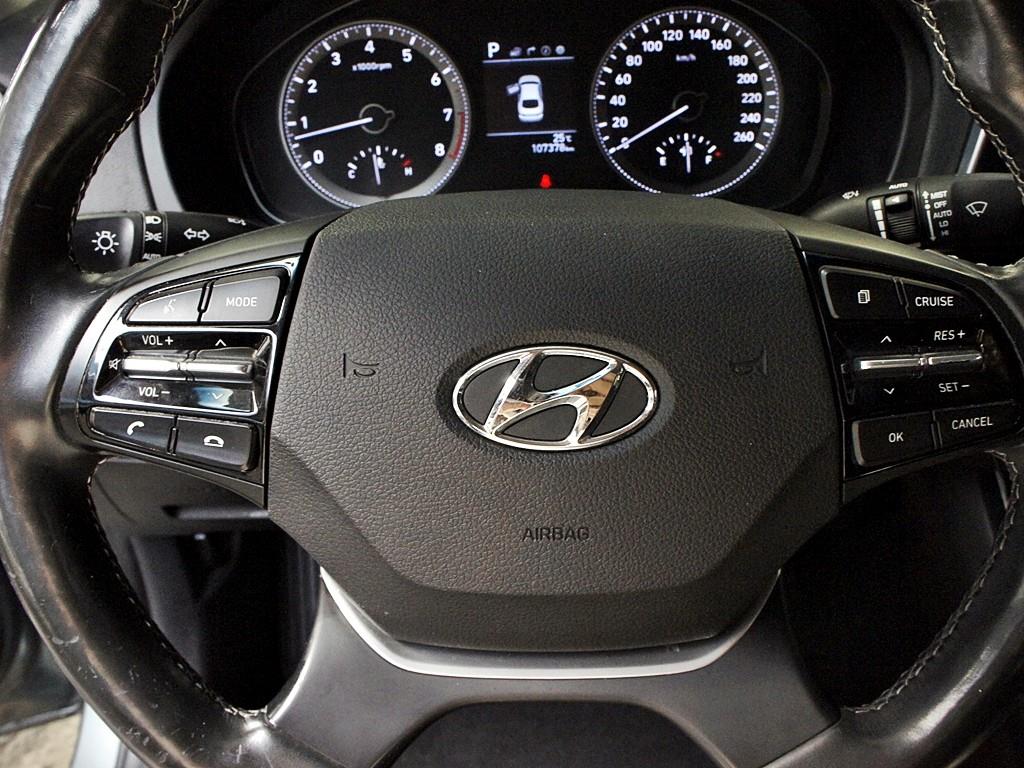 HYUNDAI Grandeur - Vista 10