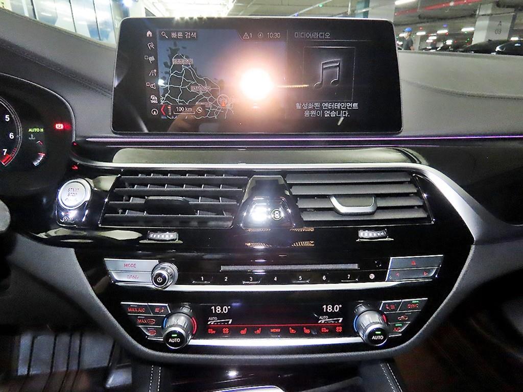 BMW 5 Series - Vista 11