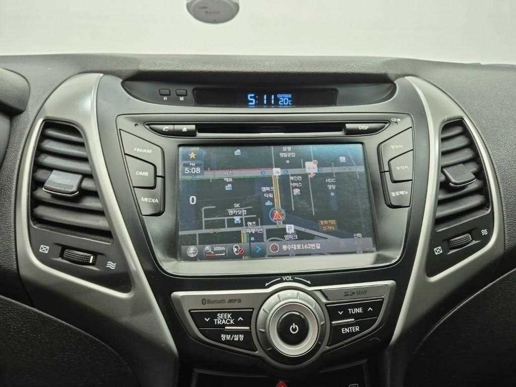 HYUNDAI Avante 2015 Plateado - Importación desde Corea - HF Imports Iquique - Foto 15
