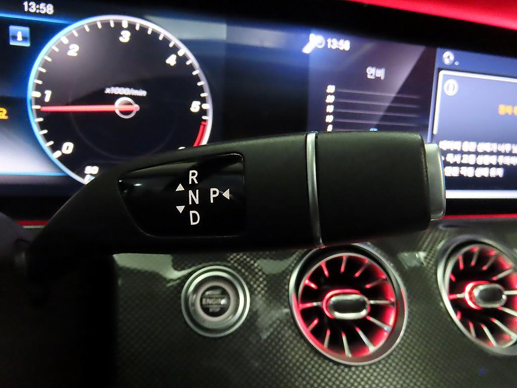 Mercedes Benz CLS Class - Vista 12
