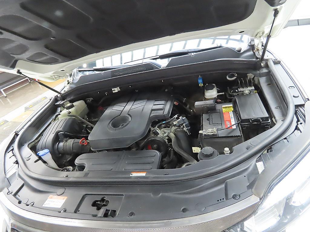 Ssangyong Rexton - Vista 9