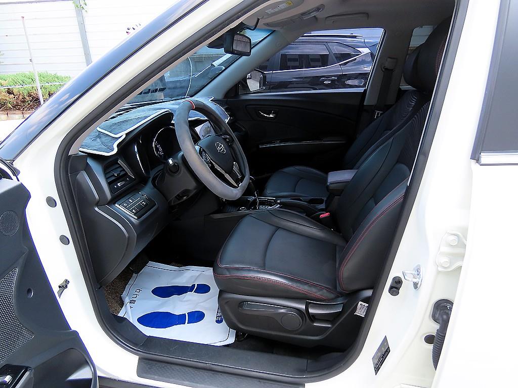 Ssangyong Tivoli - Vista 7