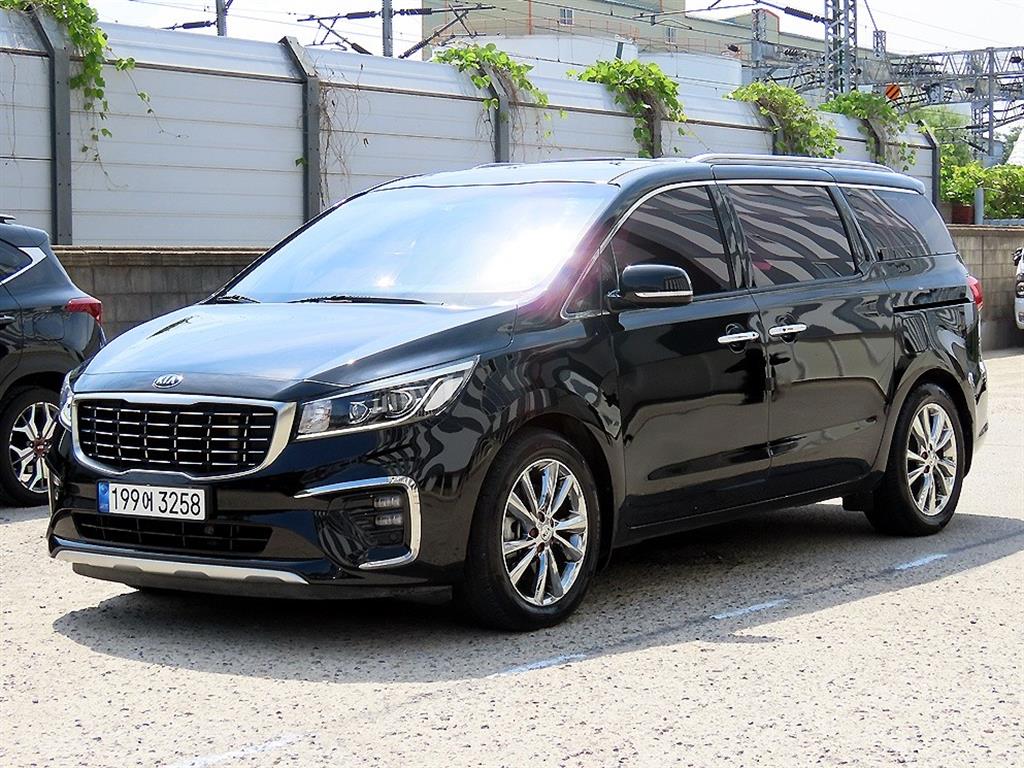 KIA Carnival - Vista 2