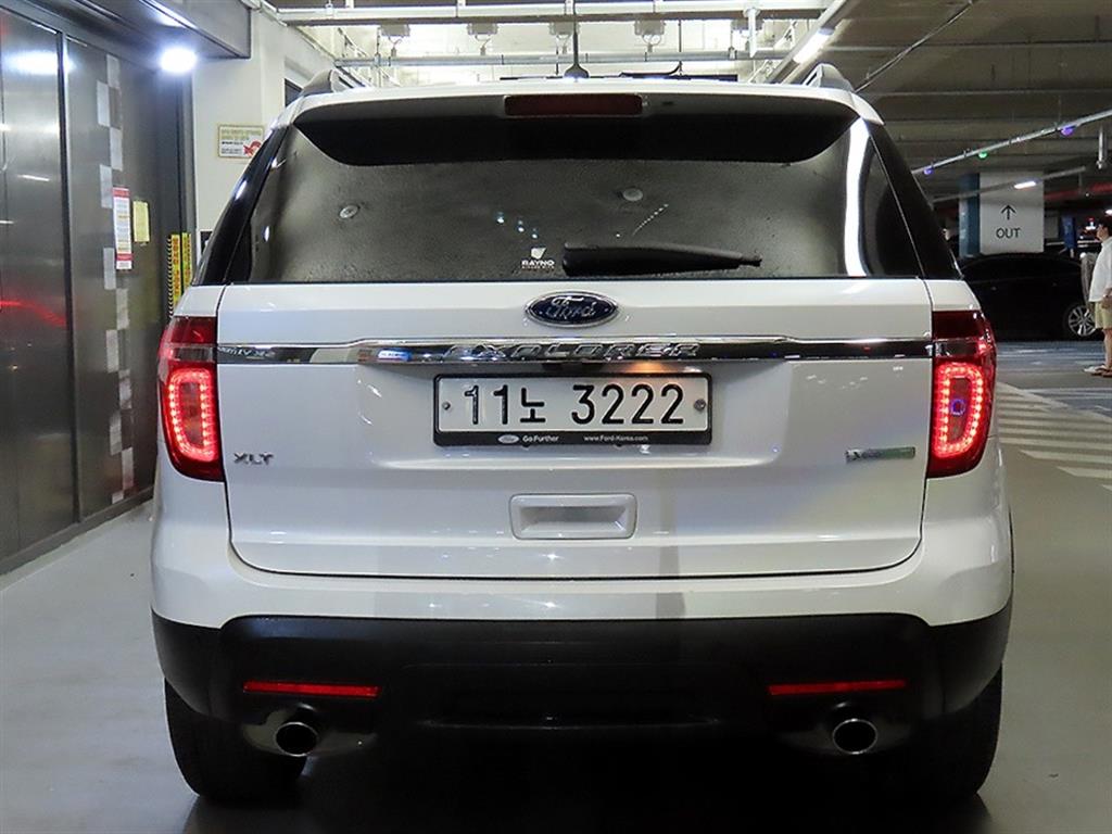 Ford Explorer - Vista 5