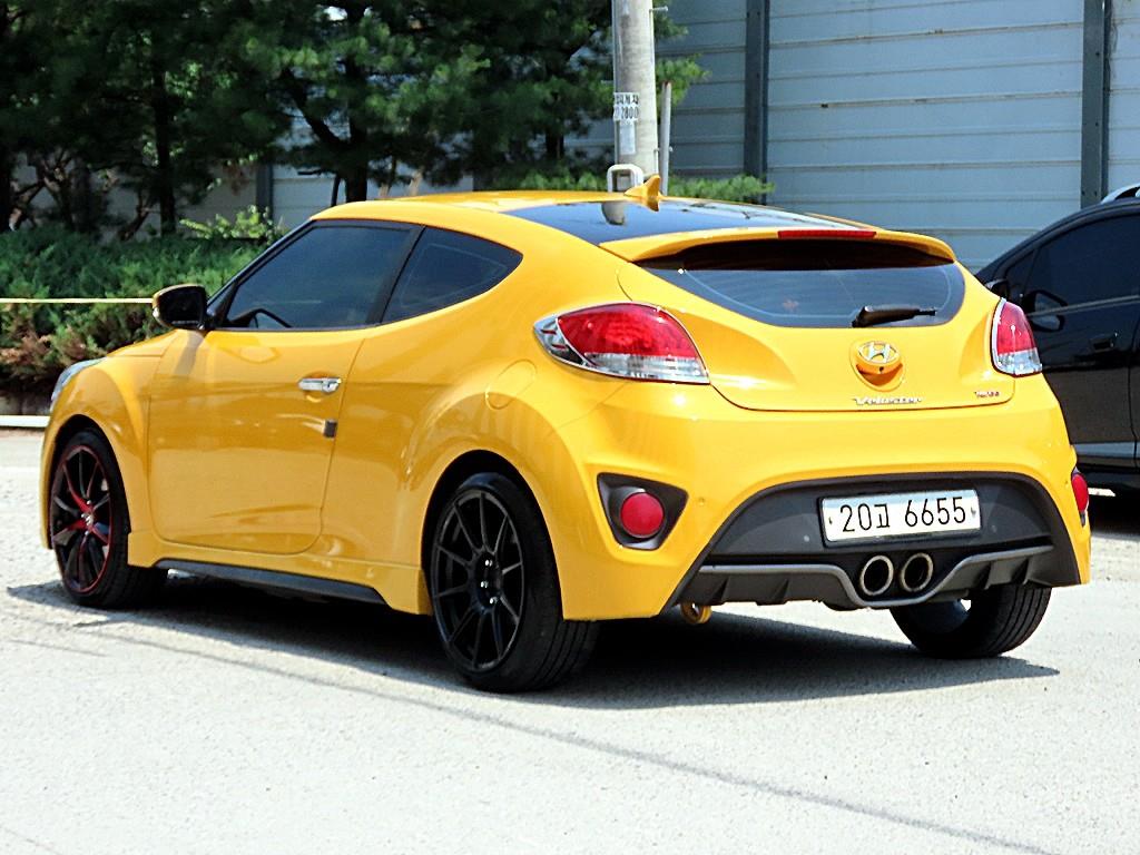 HYUNDAI Veloster - Vista 3