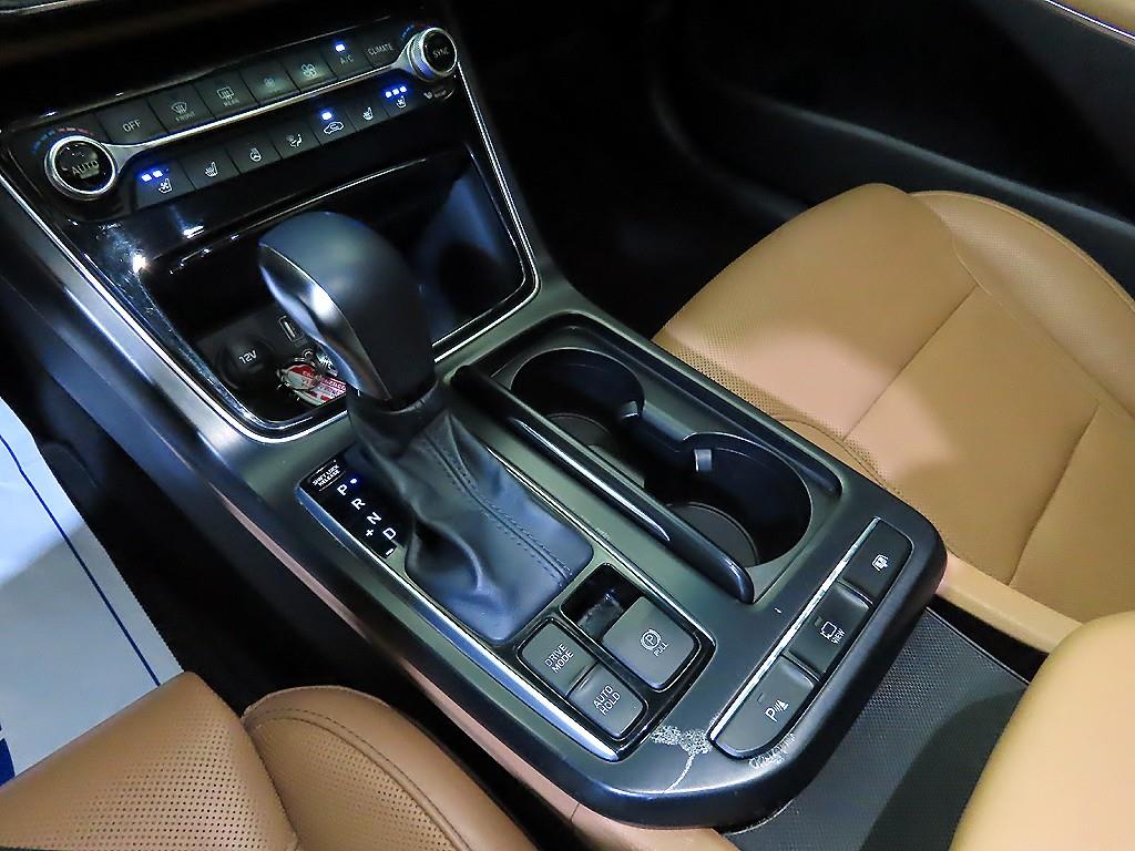 HYUNDAI Grandeur - Vista 12