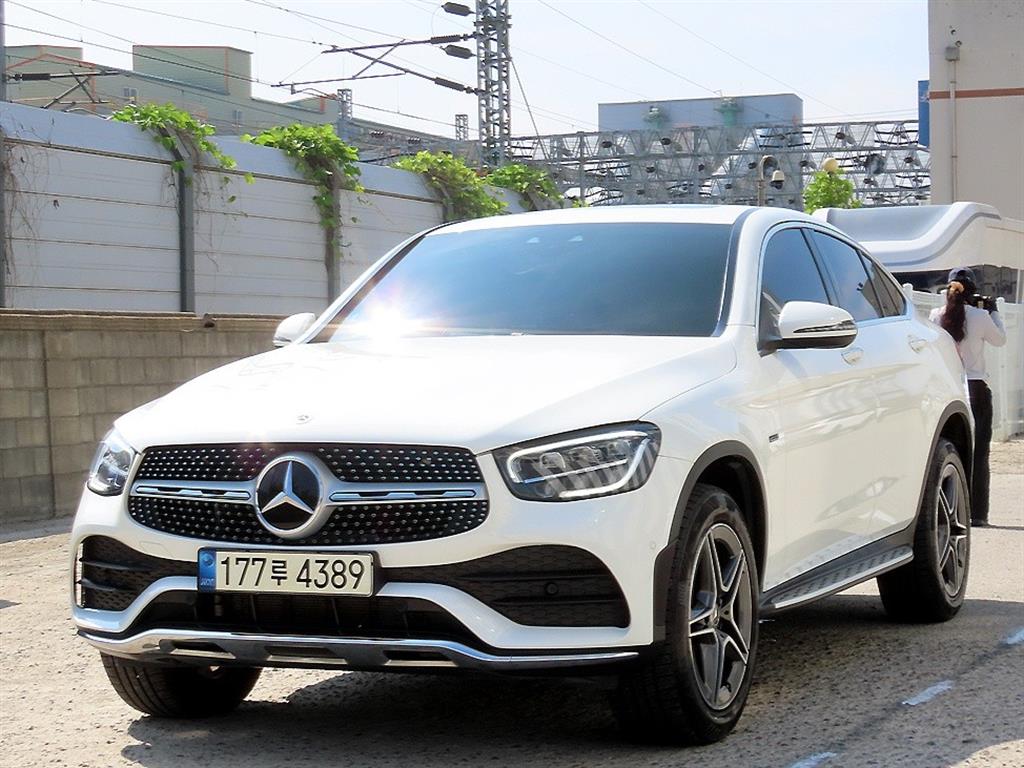 Mercedes Benz GLC Class - Vista 2
