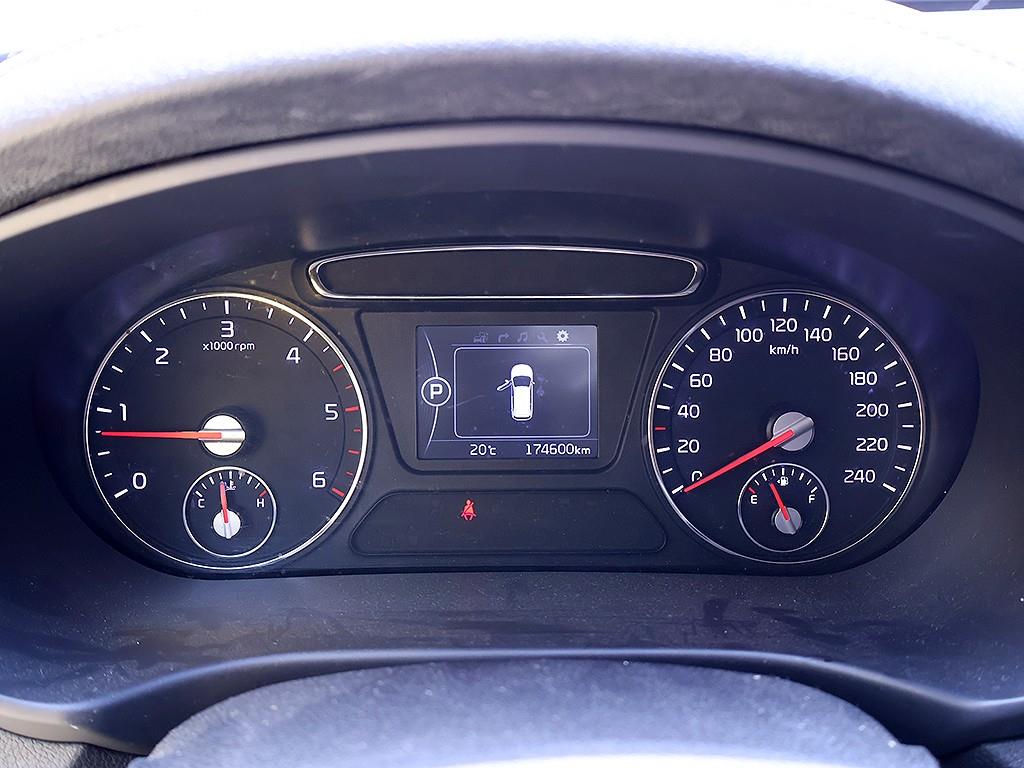 KIA Sorento - Vista 8