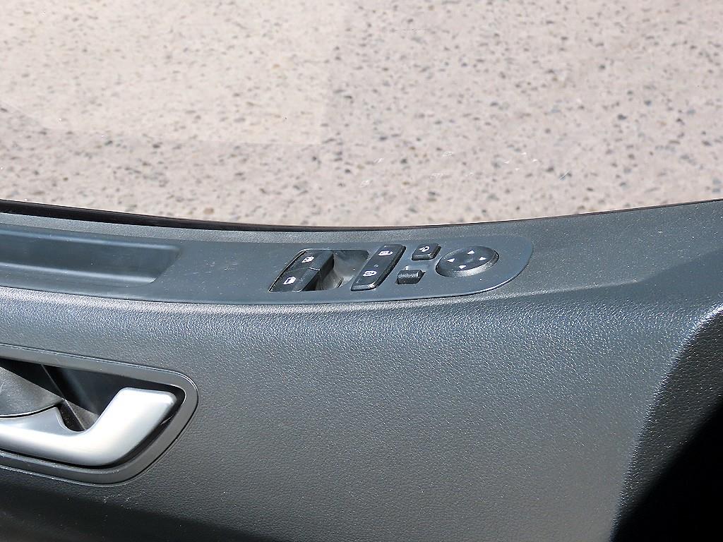 HYUNDAI Staria - Vista 12