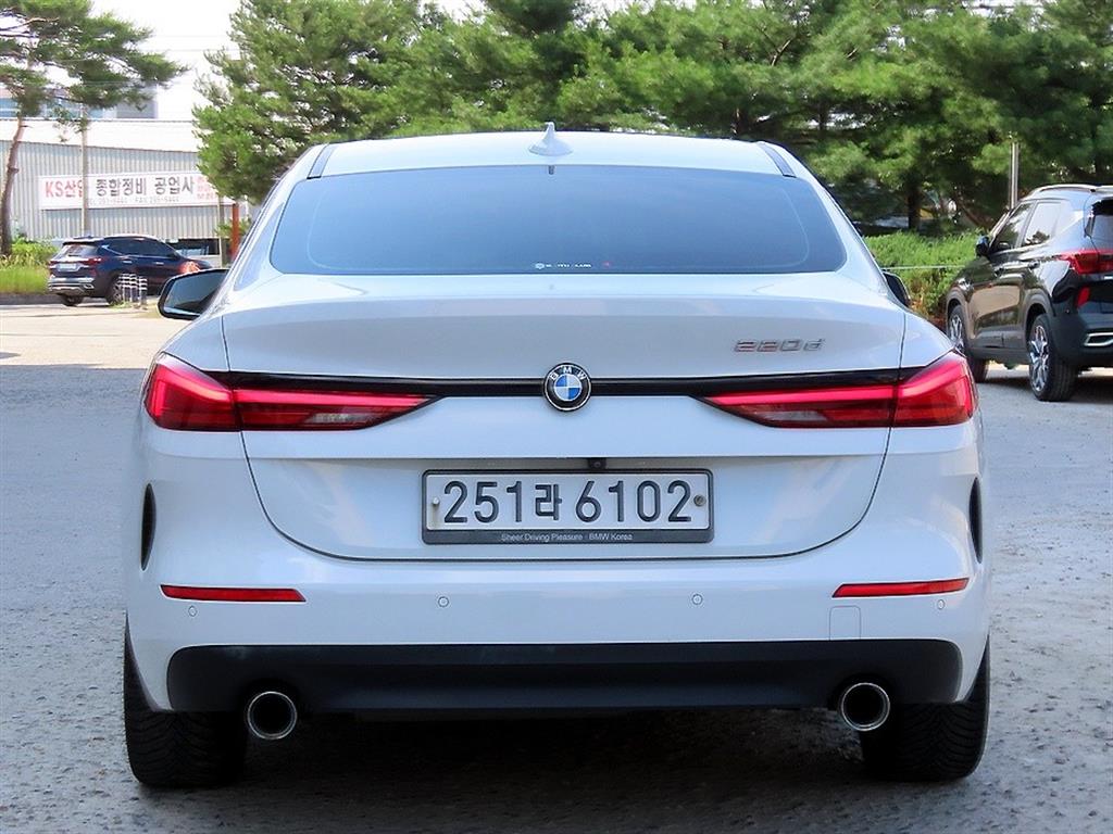 BMW 2 series - Vista 4