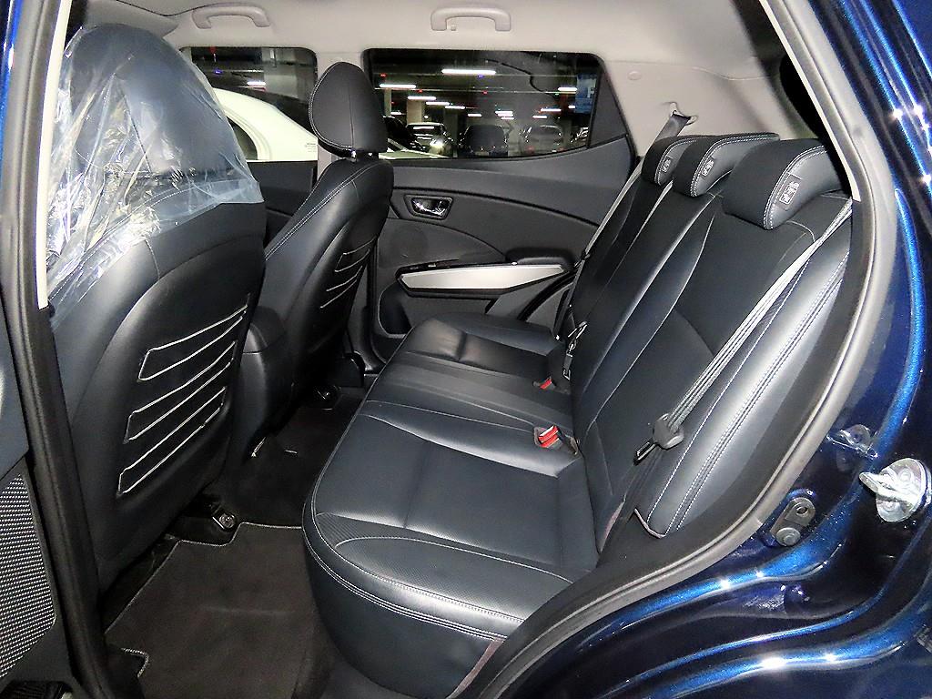 Ssangyong Tivoli - Vista 7