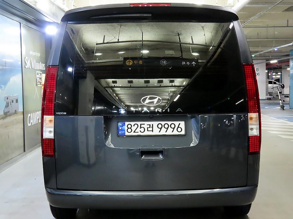 HYUNDAI Staria - Vista 5