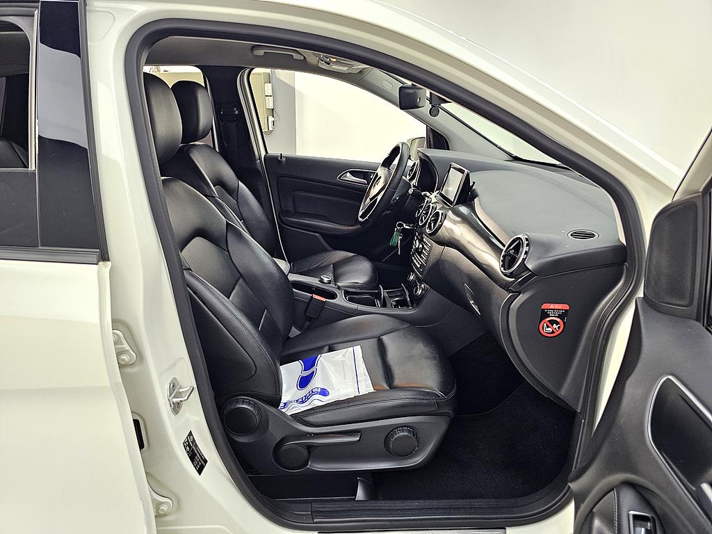 Mercedes Benz B Class (MY B) 2013 Blanco - Importación desde Corea - HF Imports Iquique - Foto 13