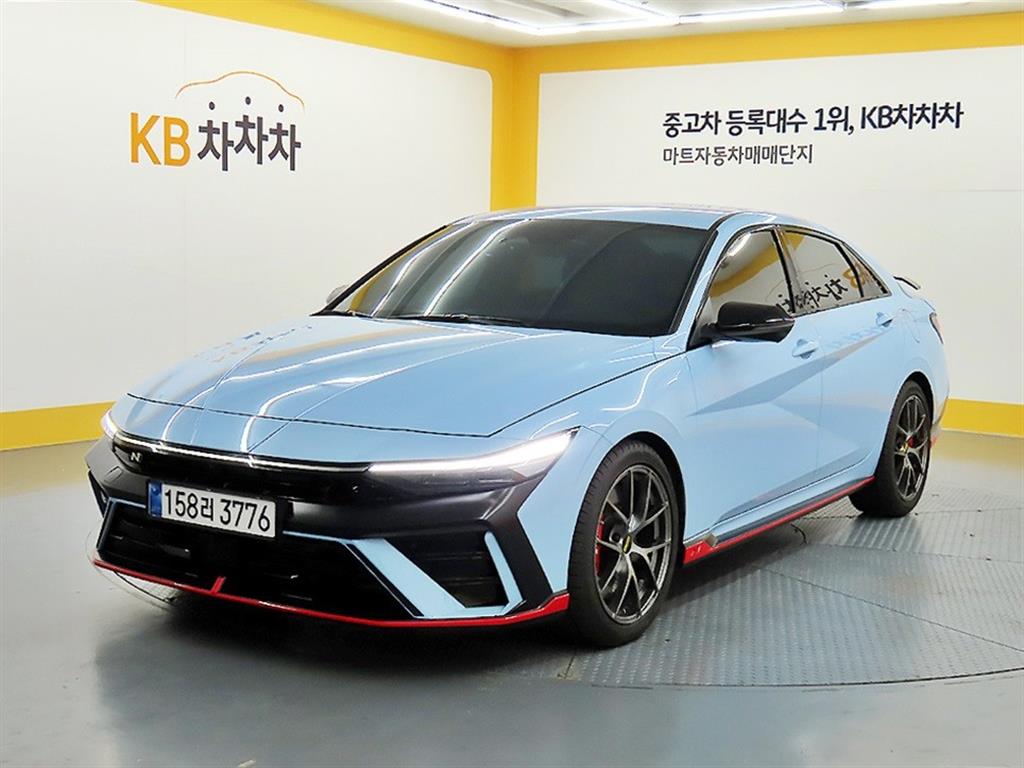 HYUNDAI Avante - Vista 2