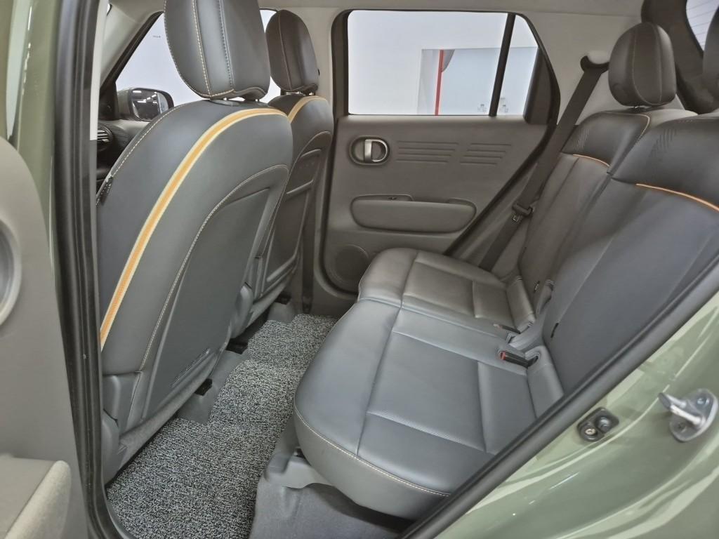 HYUNDAI Casper - Vista 12