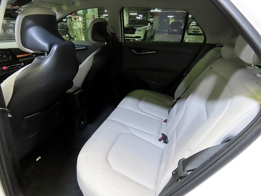 KIA Niro - Vista 9