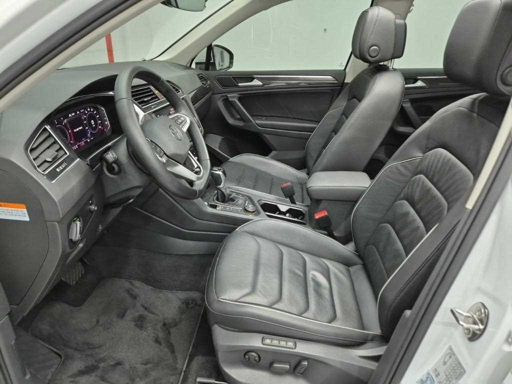 Volkswagen Tiguan - Vista 11