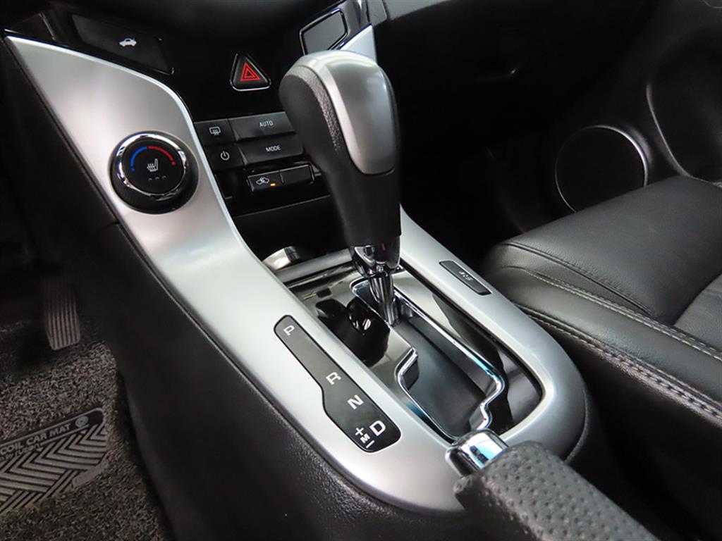 Chevrolet Cruise 2015 Blanco - Importación desde Corea - HF Imports Iquique - Foto 13