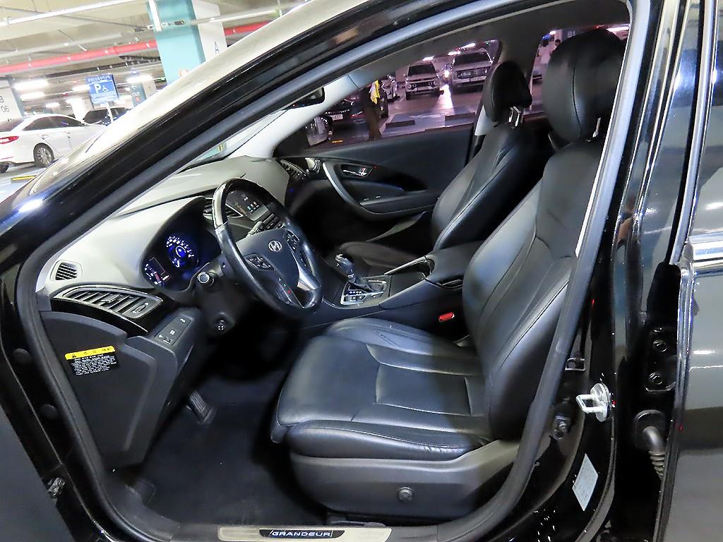 HYUNDAI Grandeur - Vista 6