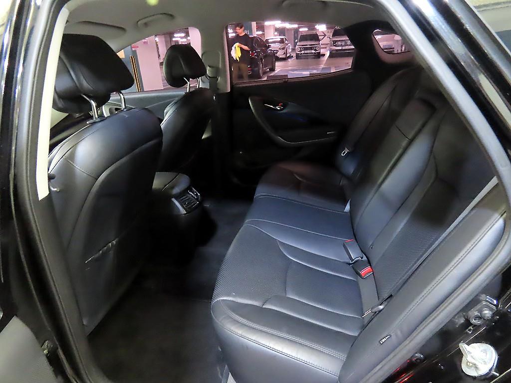 HYUNDAI Grandeur - Vista 7