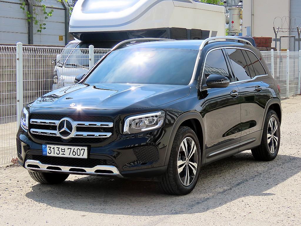 Mercedes Benz GLB Class - Vista 2