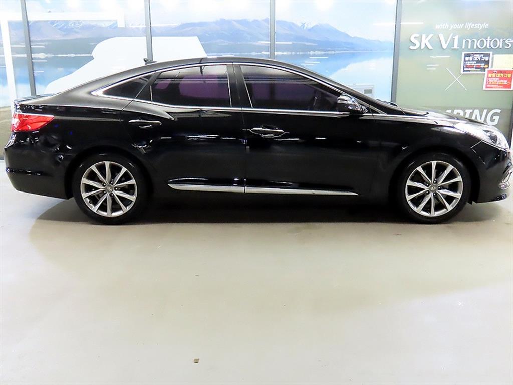 HYUNDAI Grandeur - Vista 3