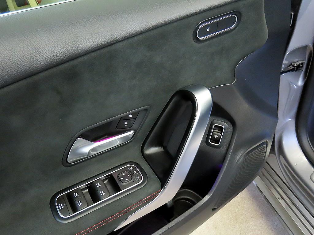 Mercedes Benz A Class 2022 Gris - Importación desde Corea - HF Imports Iquique - Foto 13