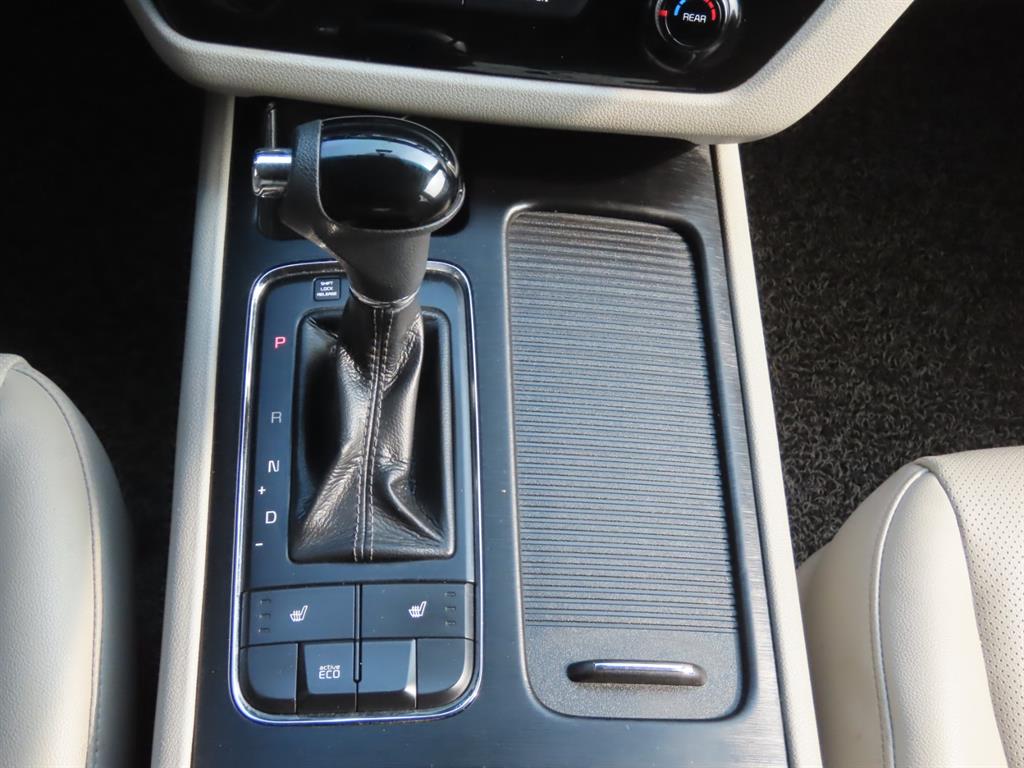 KIA Carnival 2016 Plateado - Importación desde Corea - HF Imports Iquique - Foto 12