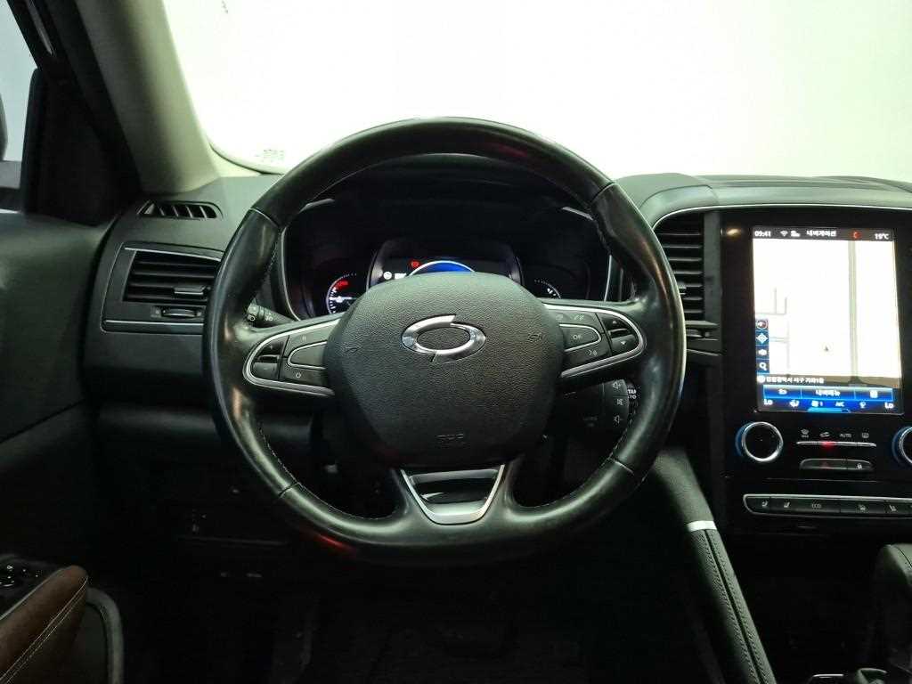 SAMSUNG QM6 - Vista 11