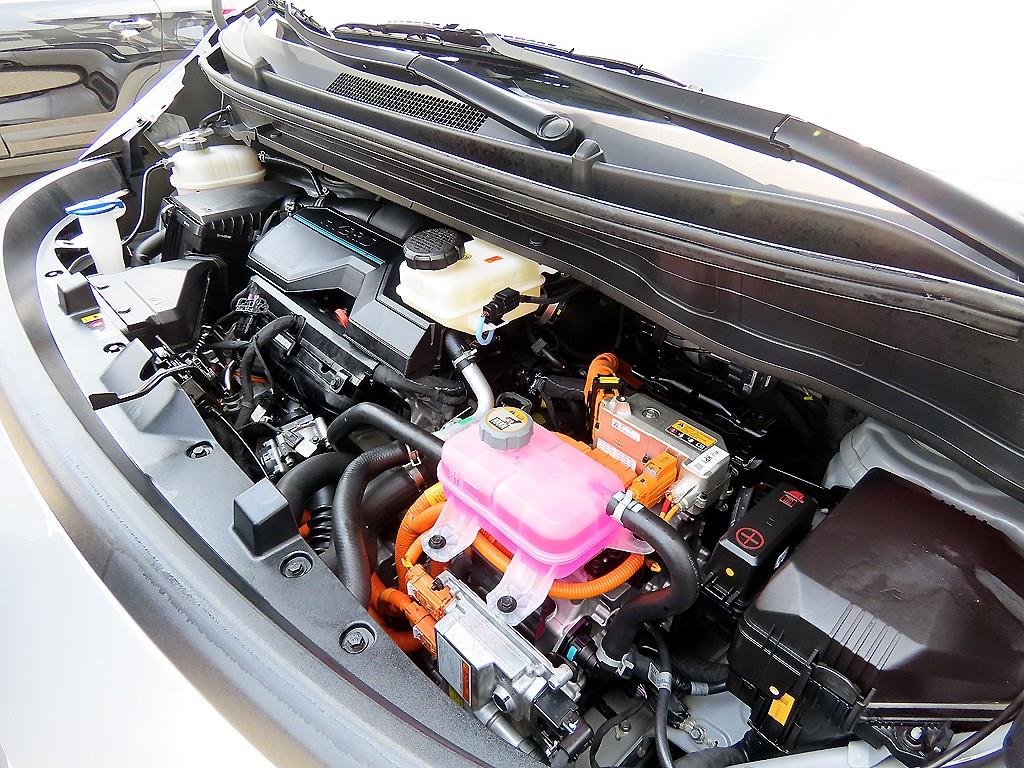 HYUNDAI Staria 2025 Plateado - Importación desde Corea - HF Imports Iquique - Foto 18