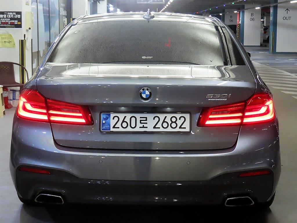 BMW 5 Series - Vista 5
