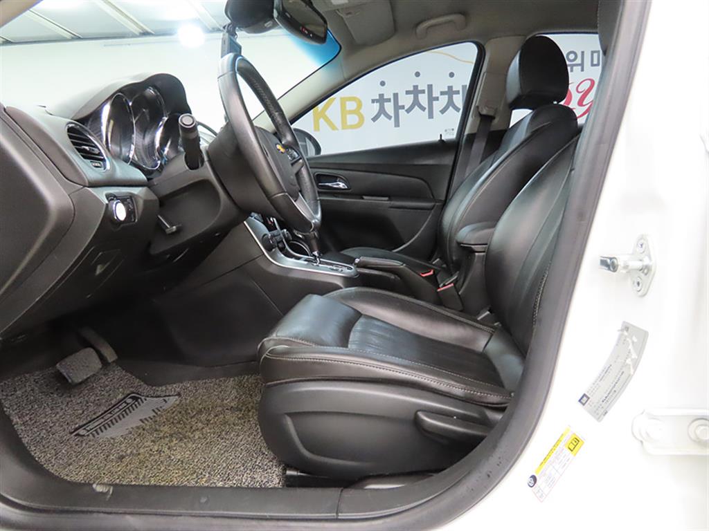 Chevrolet Cruise - Vista 7
