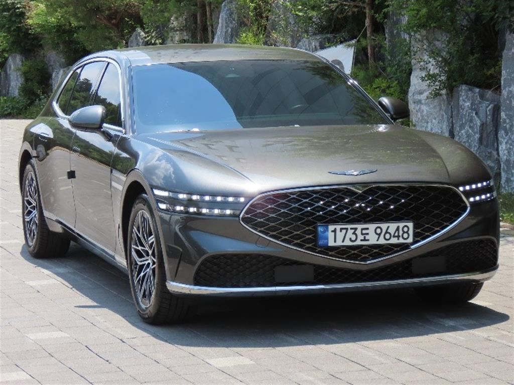 Genesis G90 - Vista 2