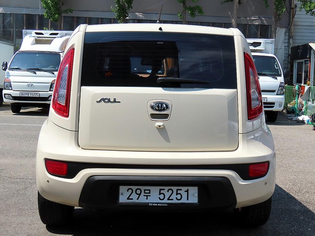KIA Soul - Vista 6
