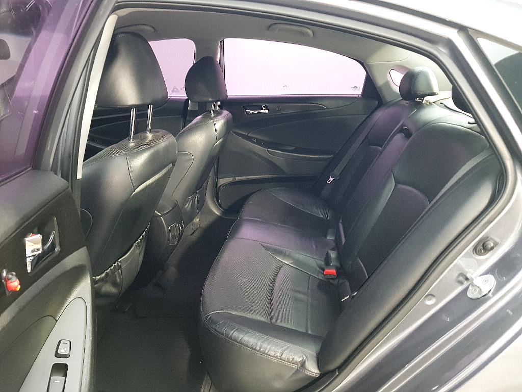 HYUNDAI Sonata - Vista 9